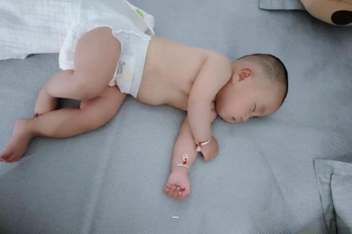 临海宝宝咳到吐怎么办